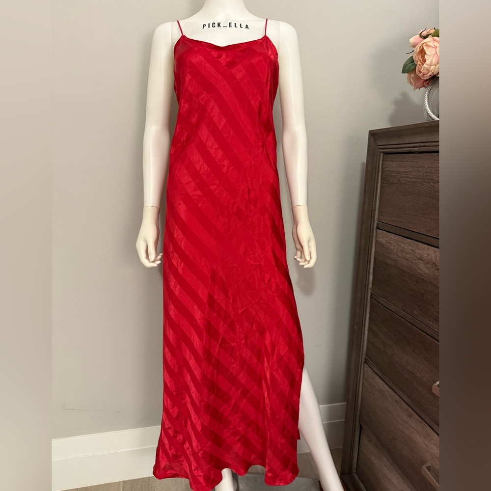 VS Vintage 1990’s Victoria’s Secret GOLD LABEL Red Long lingerie Slip dress gown
